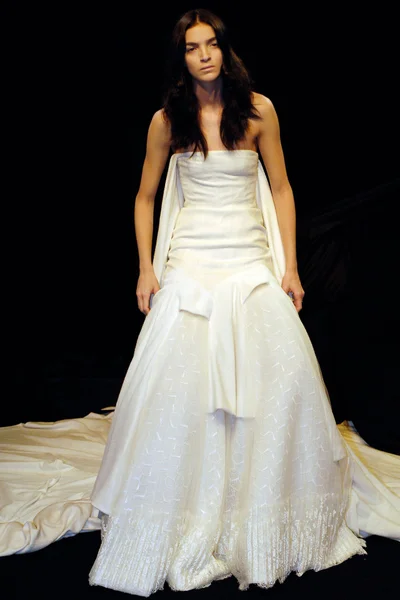 Look 13